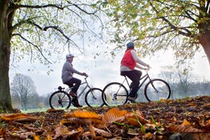 Make walking and cycling your New Year's resolution!